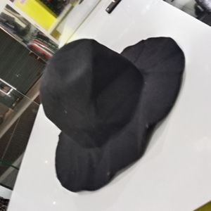 Plain black sun hat